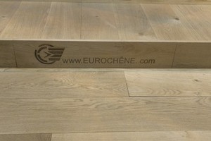 Tarimas de roble francès con nudos sanos Tarimas de roble francès con nudos sanos